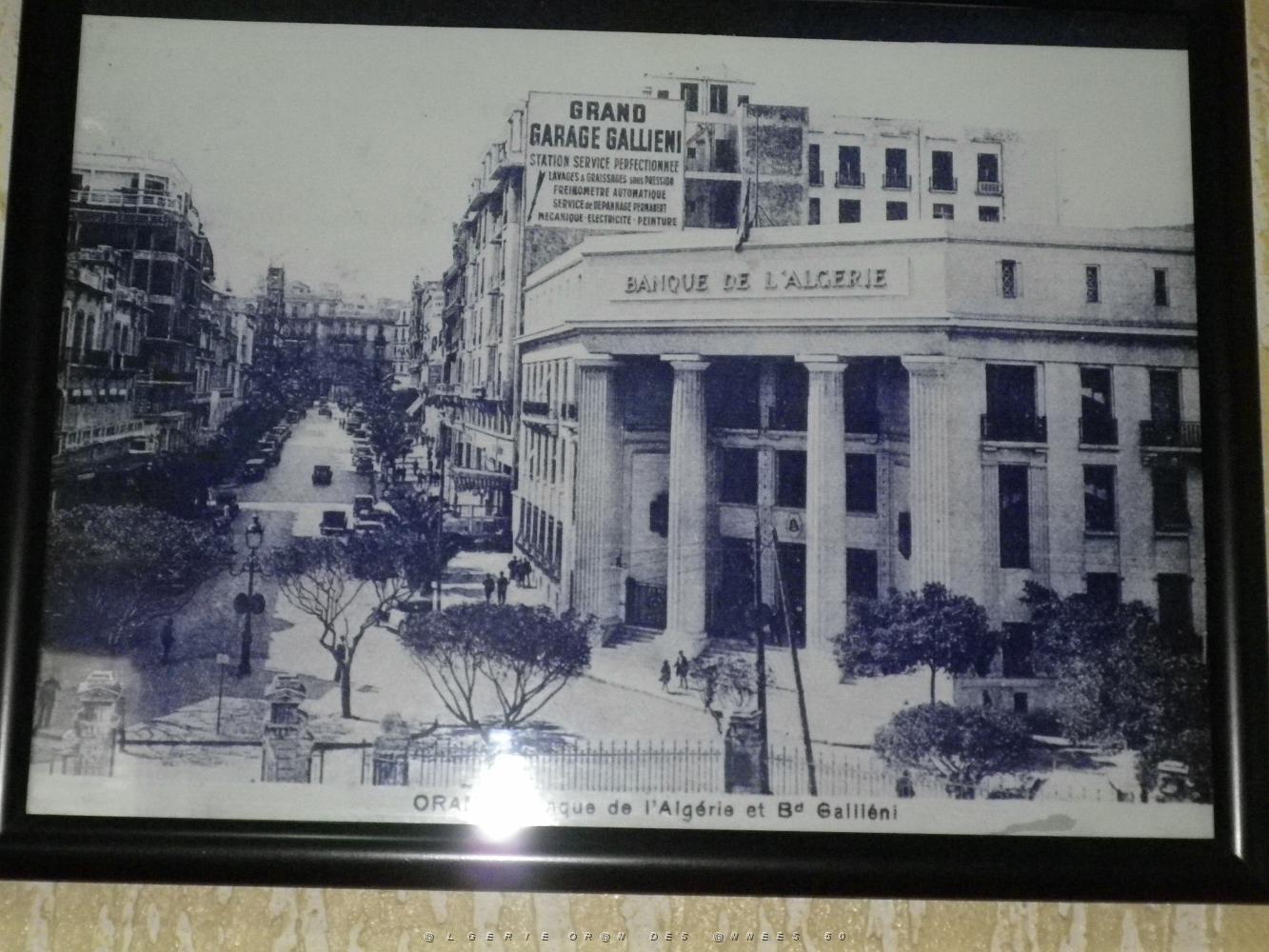 1912 des affiches a l'interieur de l'hotel .JPG